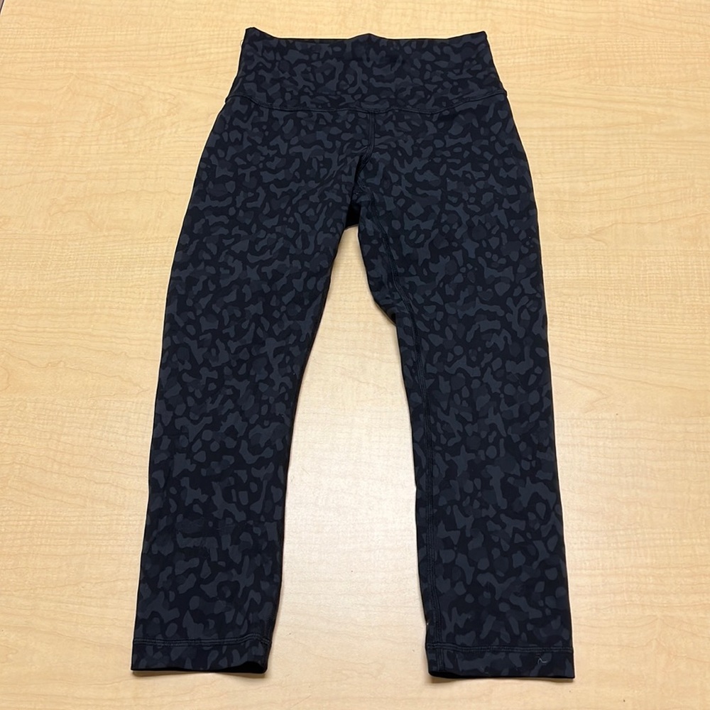 Lululemon Invigorate High Rise Crop 23” Formation Camo Deep Coal Multi Everlux 6